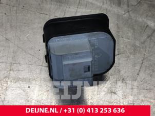 Volkswagen Transporter Mirror switch O138519 photo 2