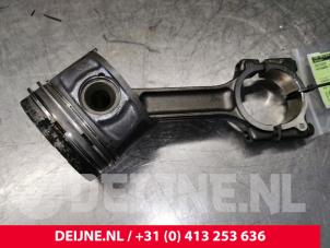 Nissan NV200 Kolben O138897 foto 2