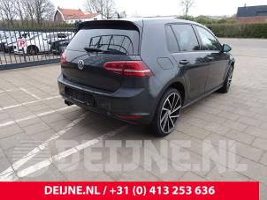 Volkswagen Golf Taillight, right O138982 photo 2