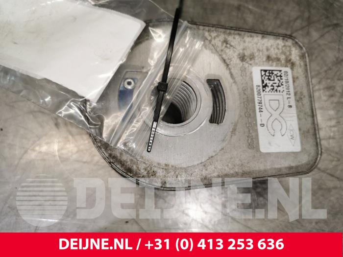 Nissan NV200 Ölkühler O138986
