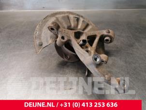 Volkswagen Golf Knuckle, rear right O138993 photo 2