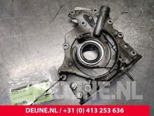 Volvo V40 Oil pump O139028 photo 2