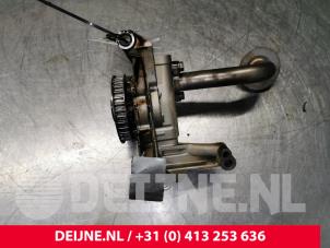 Volkswagen Transporter Oliepomp O139077 foto 3