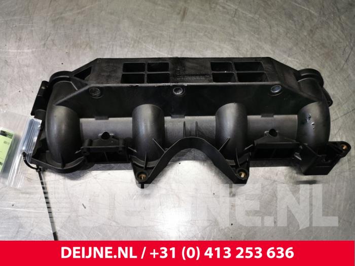 Opel Vivaro Inlaatspruitstuk O139080