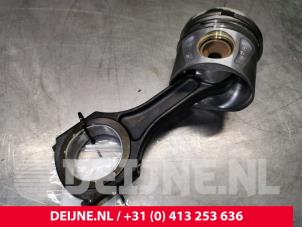 Mercedes Sprinter Kolben O139089 foto 3
