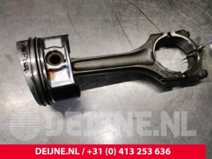 Porsche Cayenne Piston O139110 photo 2