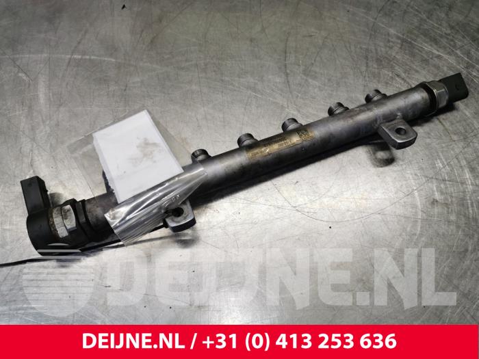 Volkswagen Crafter Einspritzdüse (Einspritzer) O139132