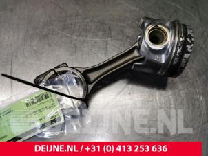 Gebruikte Zuiger Volkswagen Crafter 2.5 TDI 30/32/35/46/50 Prijs € 121,00 Inclusief btw aangeboden door van Deijne Onderdelen Uden B.V.