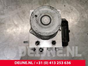 Nissan NV400 ABS Pomp O139201 foto 2