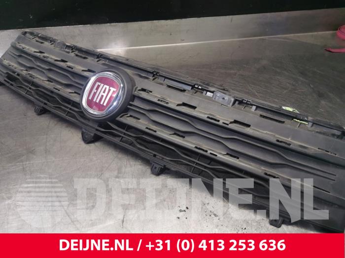 Fiat Talento Grill O139260