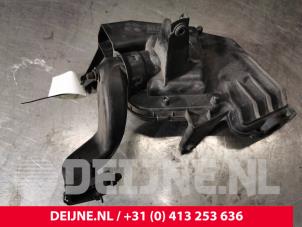 Gebruikte Resonantiehuis Volvo C70 (MC) 2.4 D5 20V Prijs € 30,00 Margeregeling aangeboden door van Deijne Onderdelen Uden B.V.