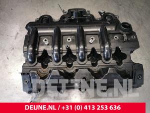 Gebruikte Kleppendeksel Renault Master II (ED/HD/UD) 2.5 dCi 16V 100 Prijs € 108,90 Inclusief btw aangeboden door van Deijne Onderdelen Uden B.V.