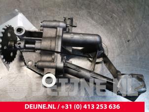Renault Master Oil pump O139576 photo 2
