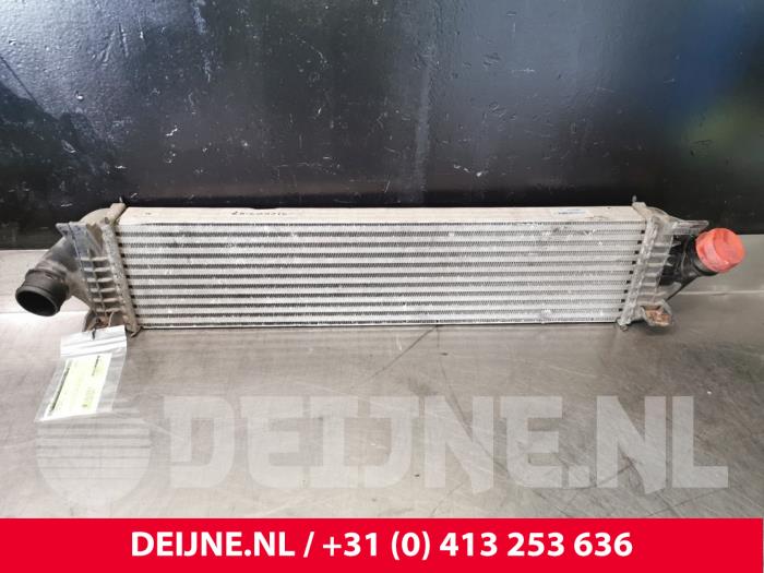 Gebruikte Intercooler Volvo V40 (MV) 1.6 D2 Prijs € 60,00 Margeregeling aangeboden door van Deijne Onderdelen Uden B.V.