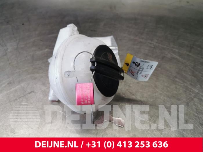 Volkswagen Golf Expansion vessel O139738