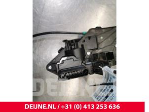 Volvo V60 Door lock mechanism 4-door, front left O139777 photo 2