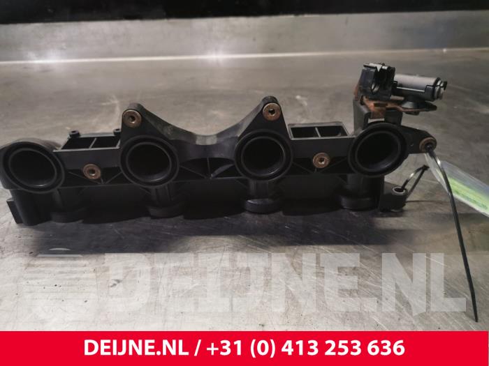 Gebruikte Inlaatspruitstuk Renault Master II (FD/HD) 2.5 dCi 16V Prijs € 36,30 Inclusief btw aangeboden door van Deijne Onderdelen Uden B.V.