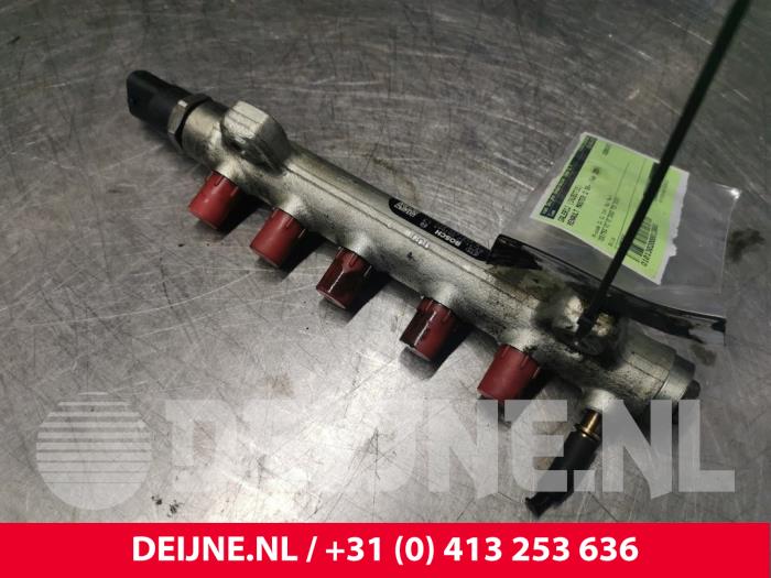 Gebruikte Verstuiver brug Renault Master II (FD/HD) 2.5 dCi 16V Prijs € 48,40 Inclusief btw aangeboden door van Deijne Onderdelen Uden B.V.