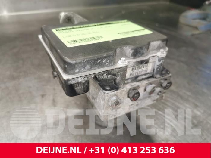 Mercedes Sprinter ABS Pomp O139911