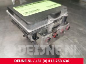 Mercedes Sprinter ABS Pomp O139961 foto 2