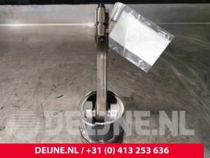 Opel Movano Kolben O140044 foto 2