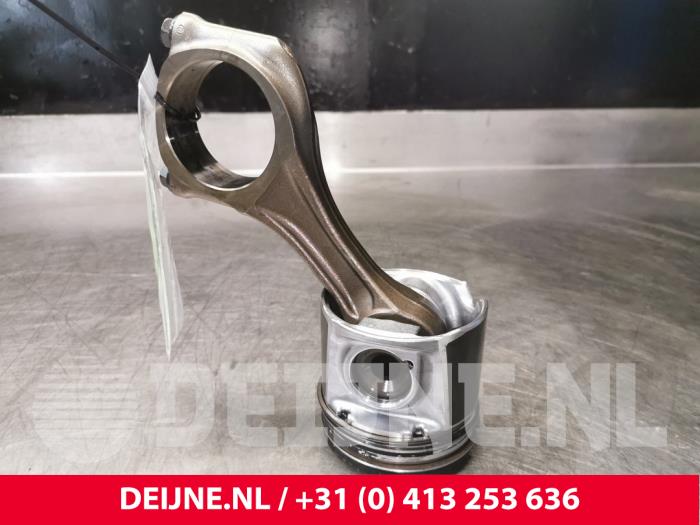 Gebruikte Zuiger Iveco New Daily VI 33S13, 35C13, 35S13 Prijs € 151,25 Inclusief btw aangeboden door van Deijne Onderdelen Uden B.V.