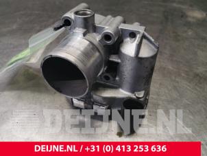 Renault Trafic Drosselklappengehäuse O140118 foto 2