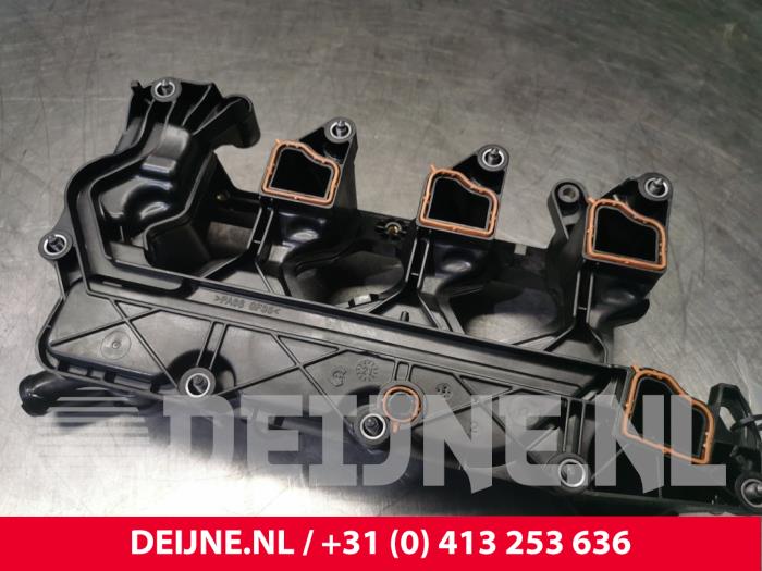 Peugeot Partner Rocker cover O140127