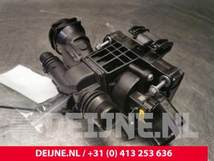 Peugeot Partner Thermostatgehäuse O140134 foto 2
