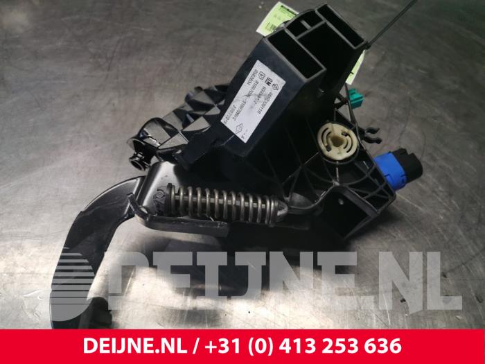 Fiat Talento Koppelingspedaal O140205