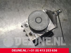 Mercedes Sprinter ABS Pumpe O140252 foto 3