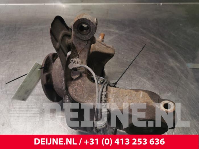 Peugeot Boxer Achsschenkel rechts vorne O140336