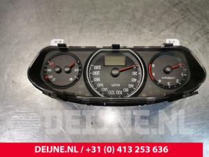 Hyundai H300 Odometer KM O140374 photo 2