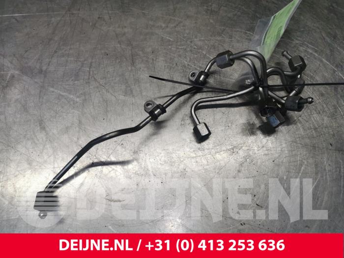 Mercedes B-Klasse Leitung (sonstige) O140430
