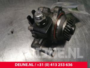 Stuurpomp van een Nissan Atleon 2007