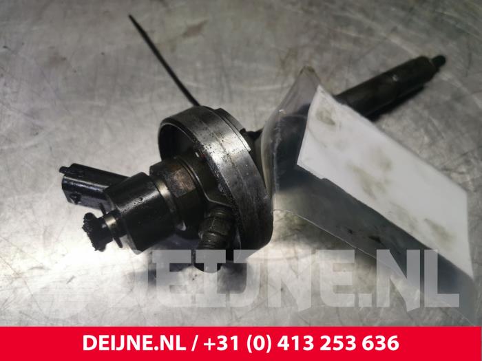 Nissan Atleon Injector (diesel) O140474