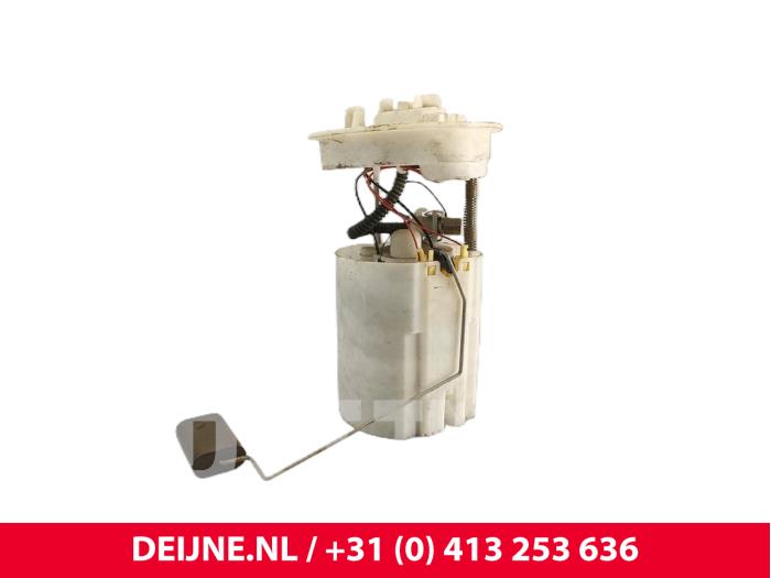Gebruikte Tank element Pomp Volvo V40 (MV) 1.5 T2 16V Geartronic Prijs € 50,00 Margeregeling aangeboden door van Deijne Onderdelen Uden B.V.