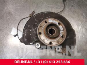 Volvo V70 Achsschenkel links vorne O140653 foto 2