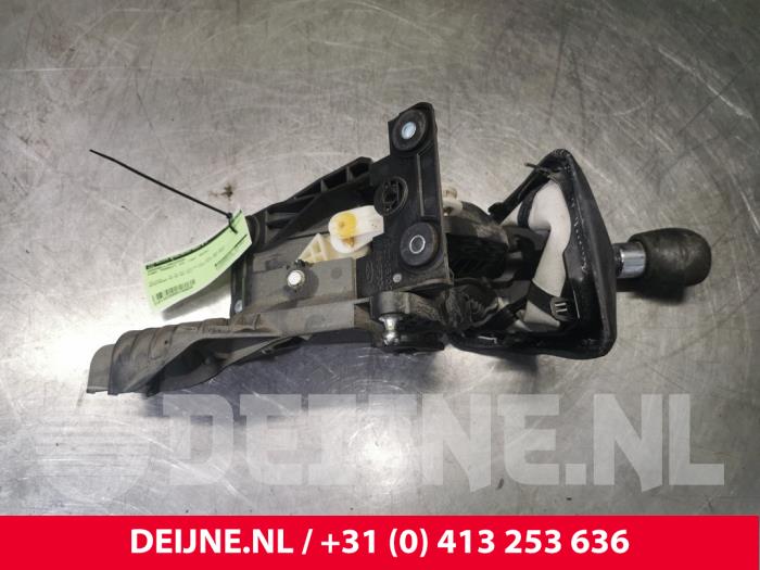 Gebruikte Pook Ford Transit 2.2 TDCi 16V RWD Prijs € 60,50 Inclusief btw aangeboden door van Deijne Onderdelen Uden B.V.