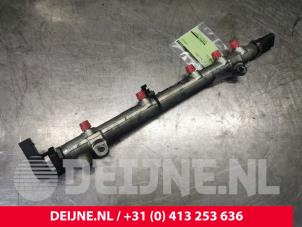 Mercedes Vito Fuel injector nozzle O140716 photo 2