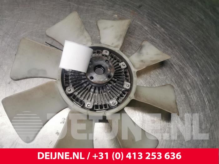 Hyundai H300 RI Scheibe Intelligent O140821