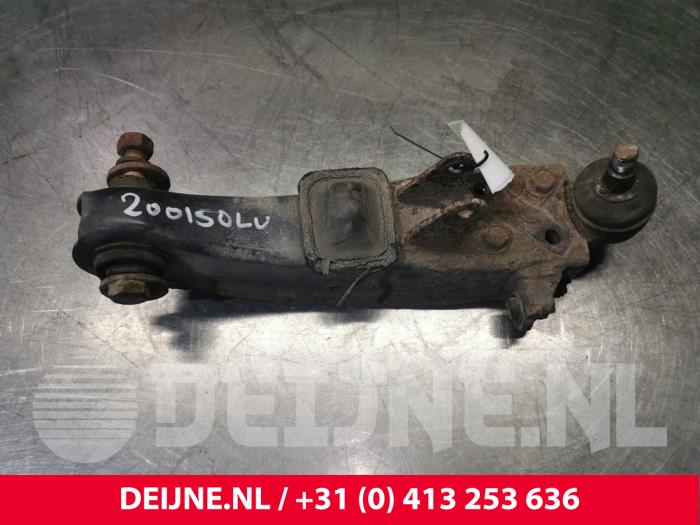 Hyundai H200 Draagarm onder links-voor O140895