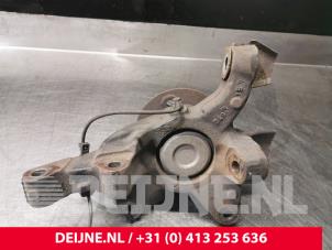 Mercedes Vito Achsschenkel links vorne O141056 foto 2