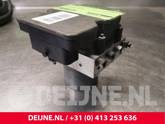 Gebruikte ABS Pomp Ford Transit Custom Prijs € 121,00 Inclusief btw aangeboden door van Deijne Onderdelen Uden B.V.