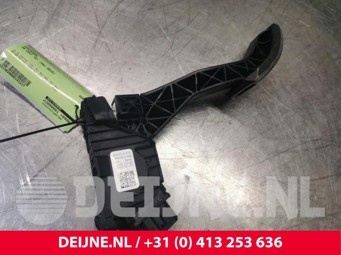 Volkswagen Golf Accelerator pedal O141217