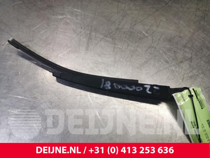 Volkswagen Golf Ruitenwisserarm achter O141225