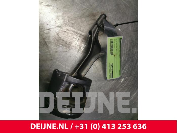 Opel Zafira C Piston O141268