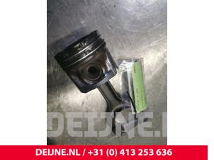 Gebruikte Zuiger Opel Zafira C Prijs € 36,30 Inclusief btw aangeboden door van Deijne Onderdelen Uden B.V.