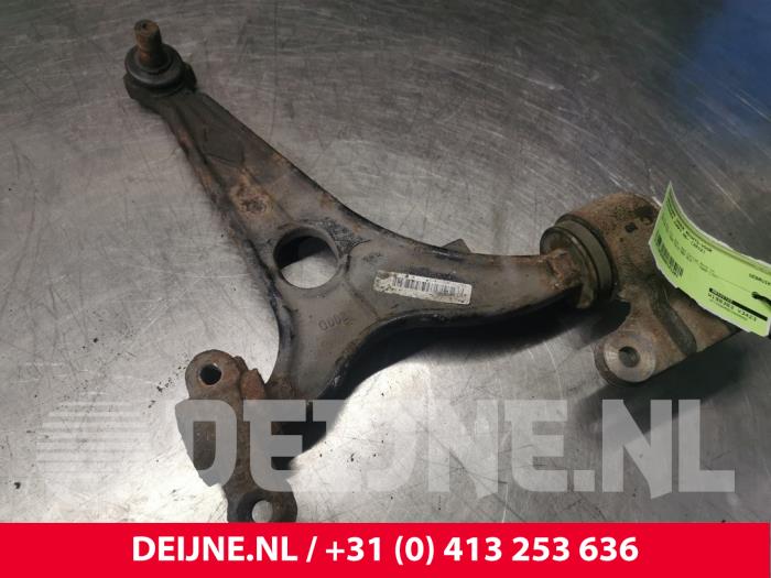 Citroen Jumpy Querlenker unten rechts vorne O141281