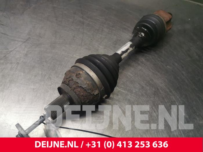 Gebruikte Steekas links-voor Volvo V70 (BW) 2.4 D 20V Prijs € 75,00 Margeregeling aangeboden door van Deijne Onderdelen Uden B.V.